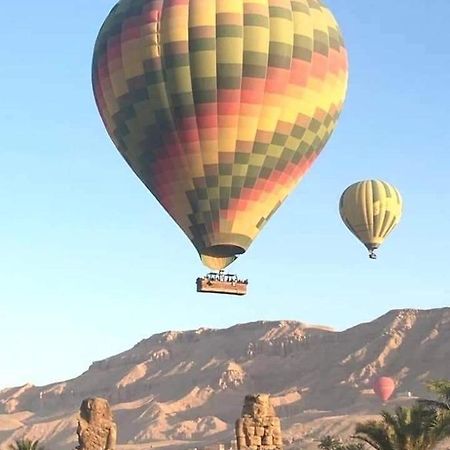 Bob Marley Bed & Breakfast & Restaurant Luxor Exterior foto