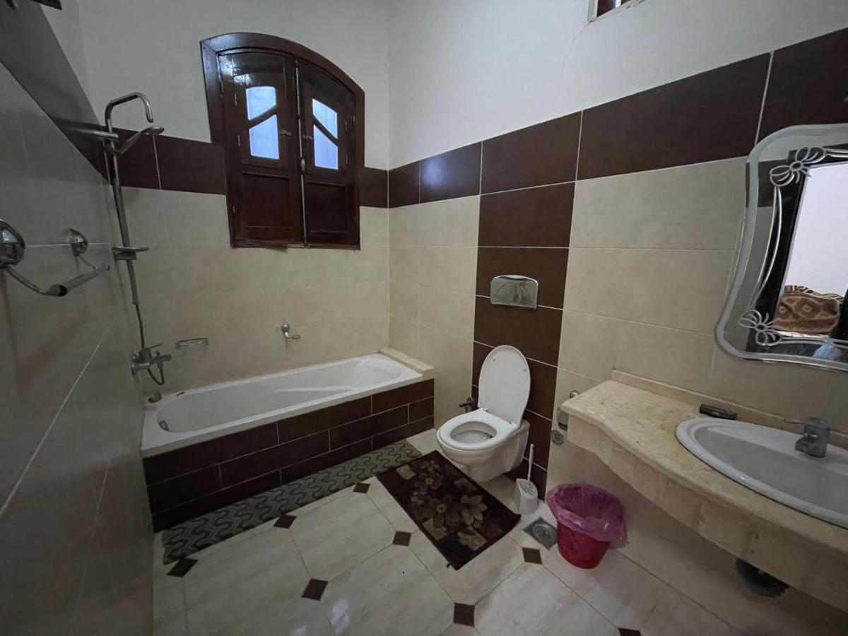 Bob Marley Bed & Breakfast & Restaurant Luxor Exterior foto